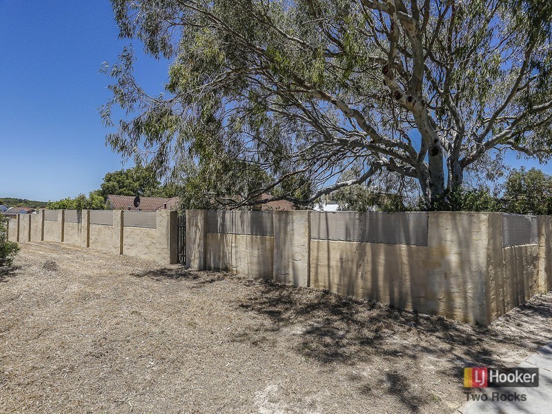 7 Intrepid Court, Two Rocks WA 6037