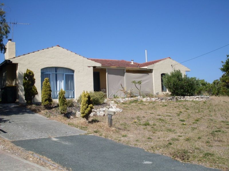 18 Hutt Court, Two Rocks WA 6037