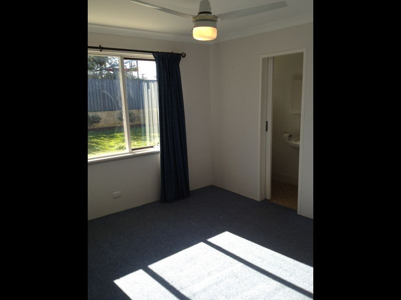 18 Hutt Court, Two Rocks WA 6037