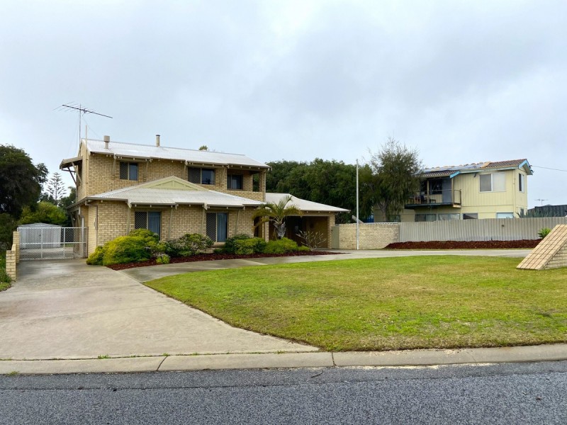 11 Springhill Place, Two Rocks WA 6037