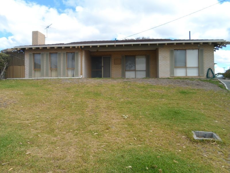 15 Hutt Court, Two Rocks WA 6037