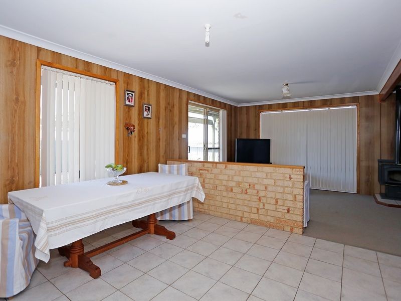 6 Valkyrie Place, Two Rocks WA 6037