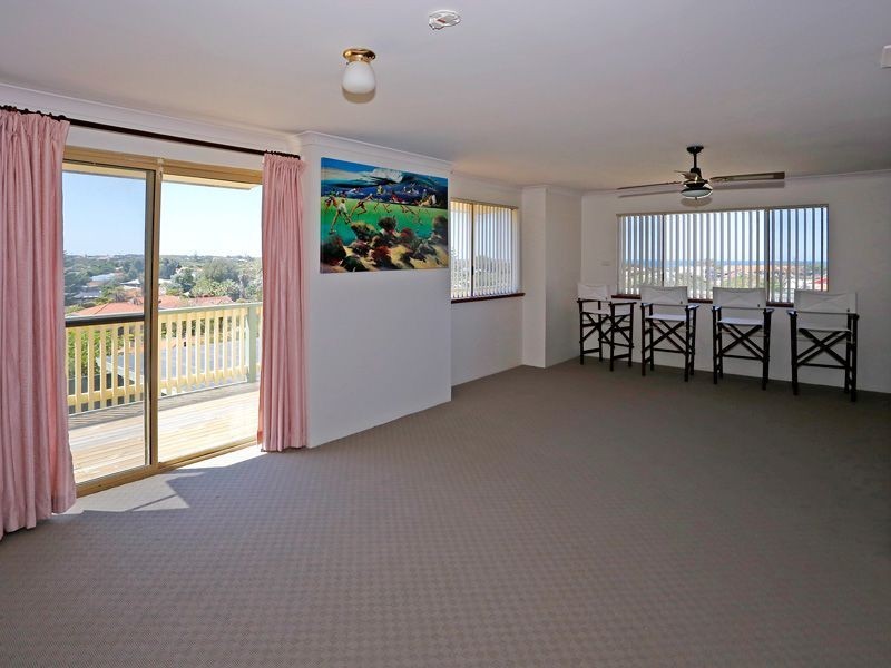 6 Valkyrie Place, Two Rocks WA 6037