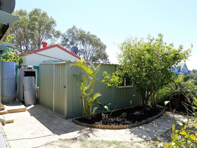 6 Valkyrie Place, Two Rocks WA 6037