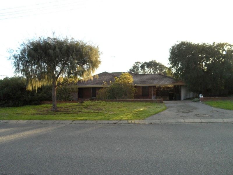55 St Ives Drive, Yanchep WA 6035