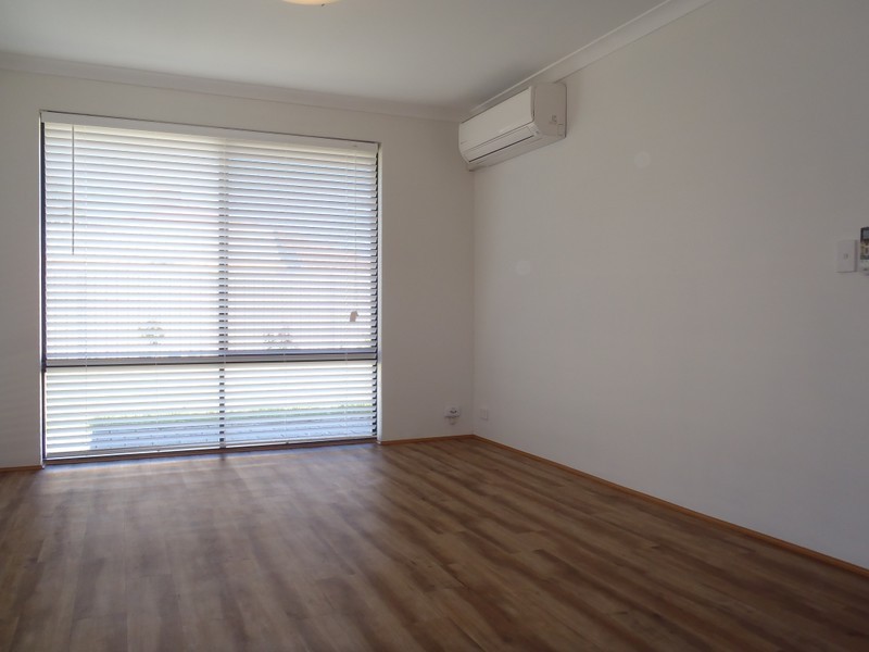 38 Lady Lindsay Cove, Yanchep WA 6035