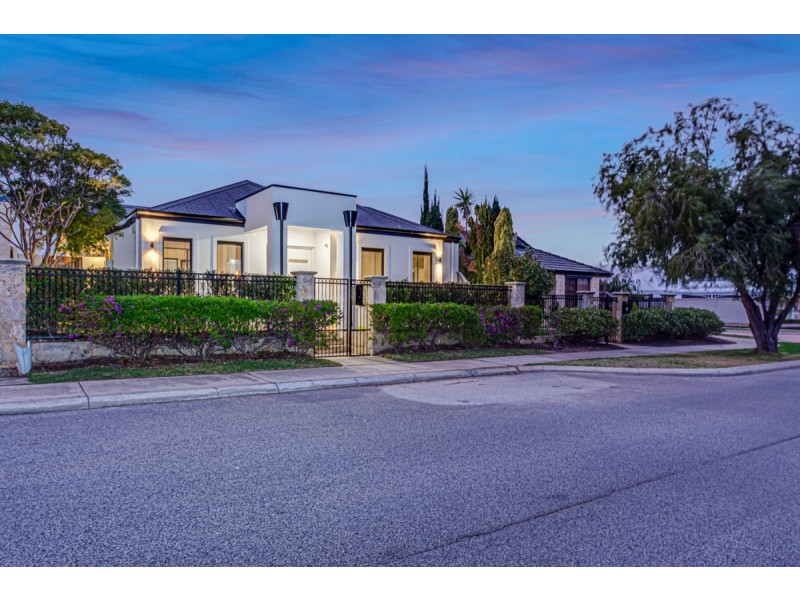 14 Ferryside Road, Butler WA 6036