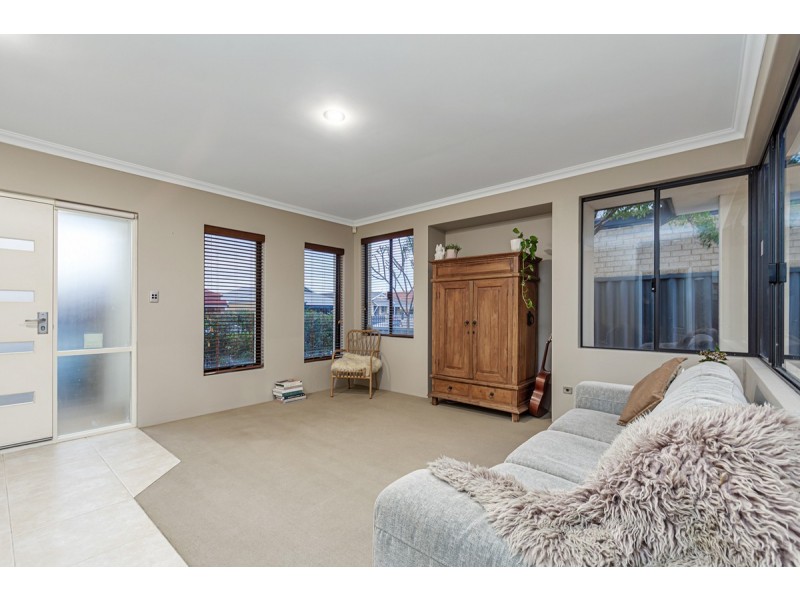 14 Ferryside Road, Butler WA 6036