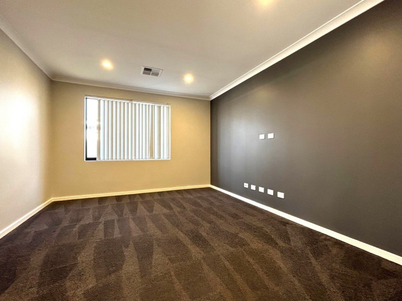 8 Seabass Chase, Two Rocks WA 6037