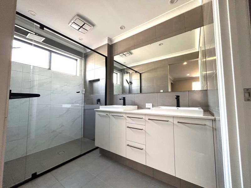 8 Seabass Chase, Two Rocks WA 6037