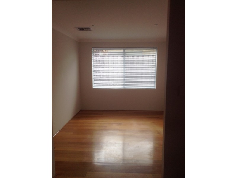 1 Mullins Way, Yanchep WA 6035