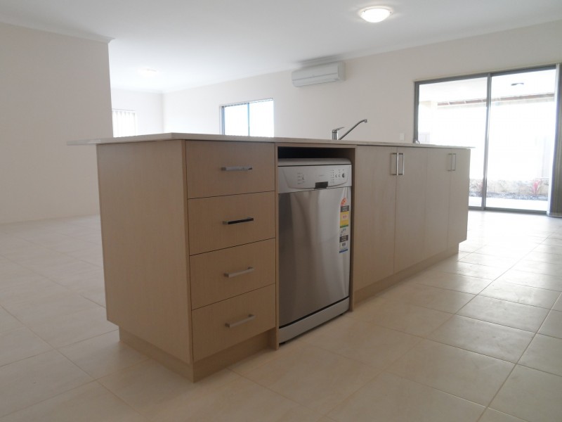 55 Fawkner Road, Two Rocks WA 6037