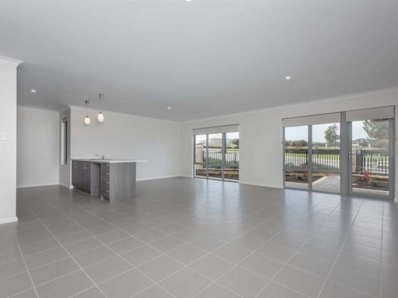 43 Montebello Boulevard, Two Rocks WA 6037