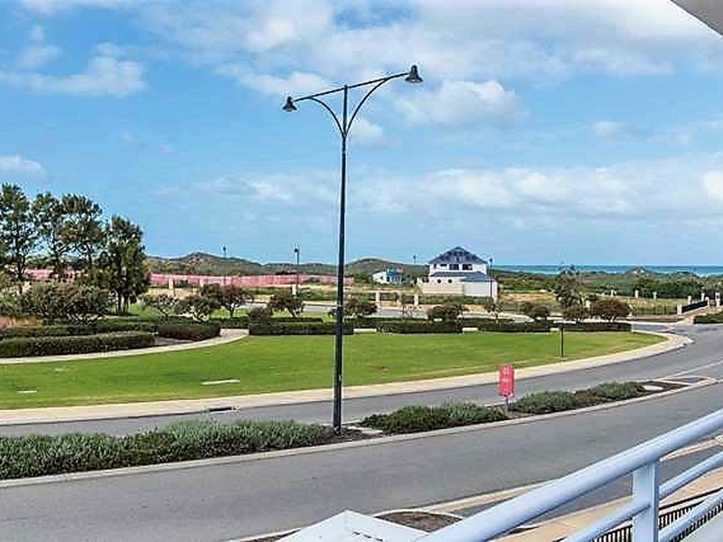 43 Montebello Boulevard, Two Rocks WA 6037