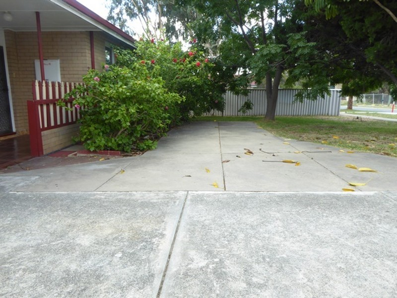 31 Finchley Crescent, Balga WA 6061