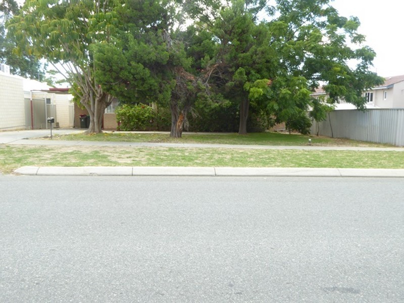 31 Finchley Crescent, Balga WA 6061