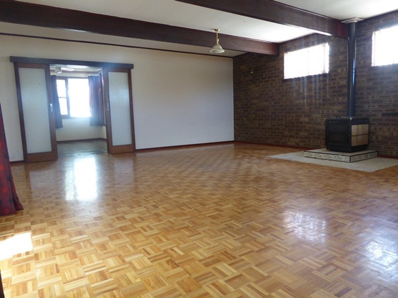 31 Finchley Crescent, Balga WA 6061