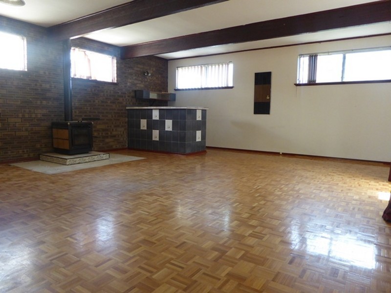 31 Finchley Crescent, Balga WA 6061