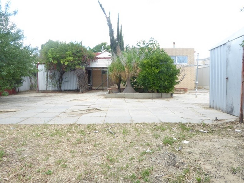 31 Finchley Crescent, Balga WA 6061