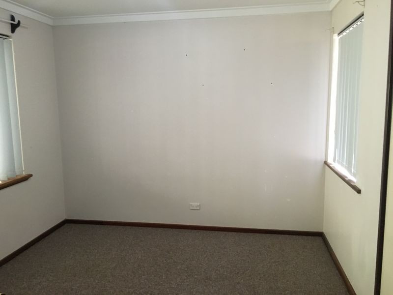 17 Blaxland Avenue, Two Rocks WA 6037