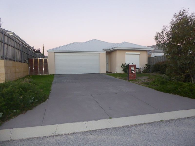 10 Flax Road, Yanchep WA 6035