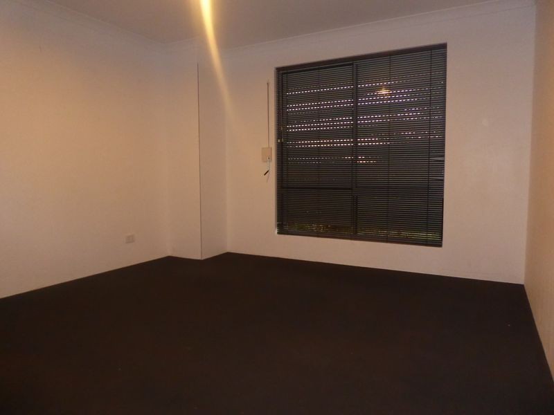 10 Flax Road, Yanchep WA 6035