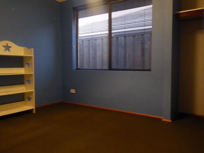 10 Flax Road, Yanchep WA 6035