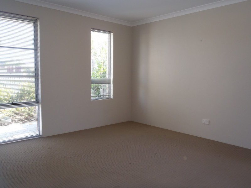 11 Seagrass Street, Yanchep WA 6035