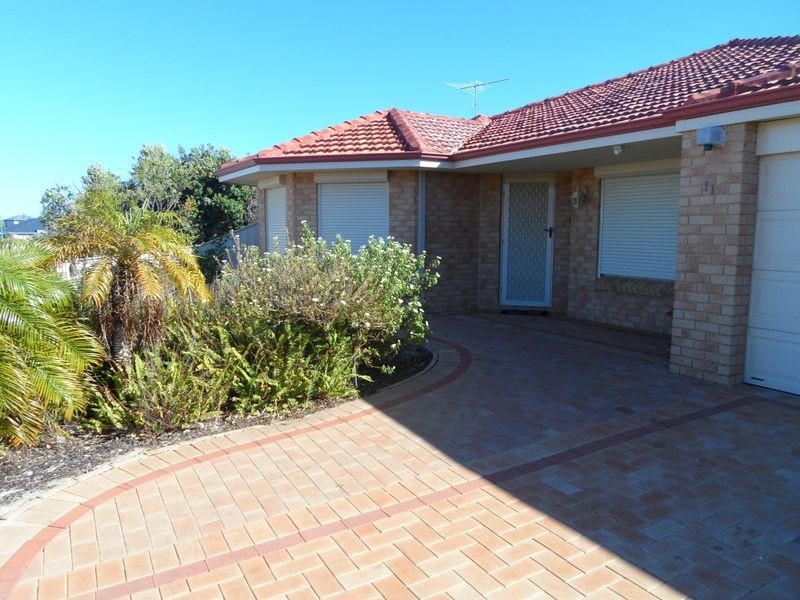11 Harlequin Way, Yanchep WA 6035