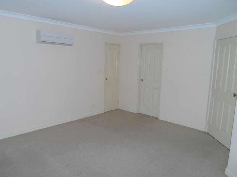 11 Harlequin Way, Yanchep WA 6035