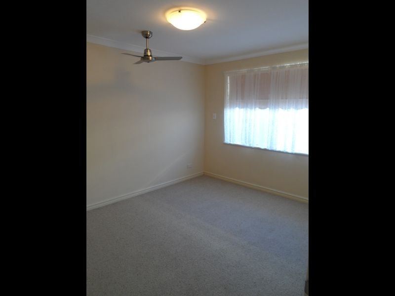 11 Harlequin Way, Yanchep WA 6035