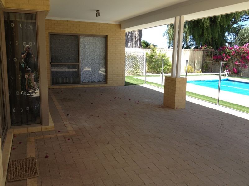 6 Damepattie Drive, Two Rocks WA 6037