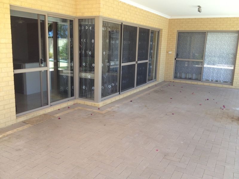 6 Damepattie Drive, Two Rocks WA 6037