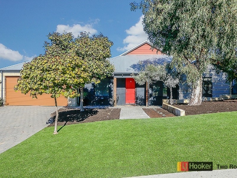 9 Evans Place, Two Rocks WA 6037