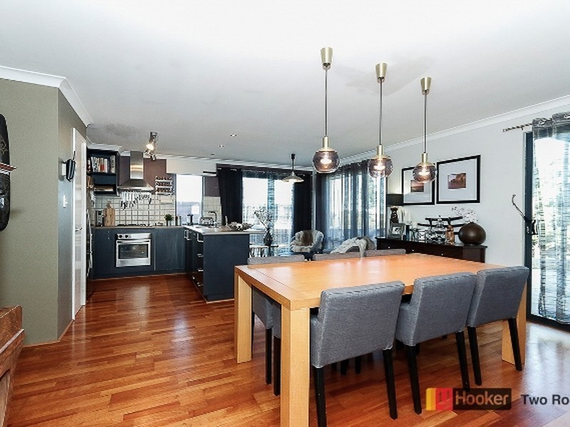 9 Evans Place, Two Rocks WA 6037