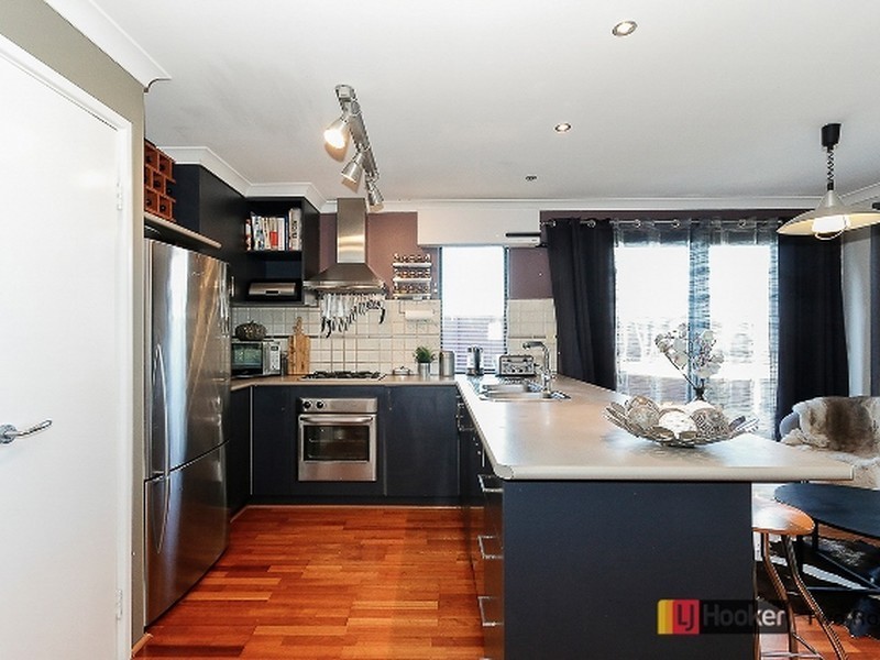 9 Evans Place, Two Rocks WA 6037