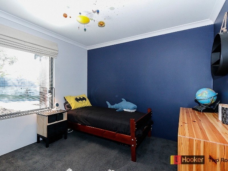 9 Evans Place, Two Rocks WA 6037