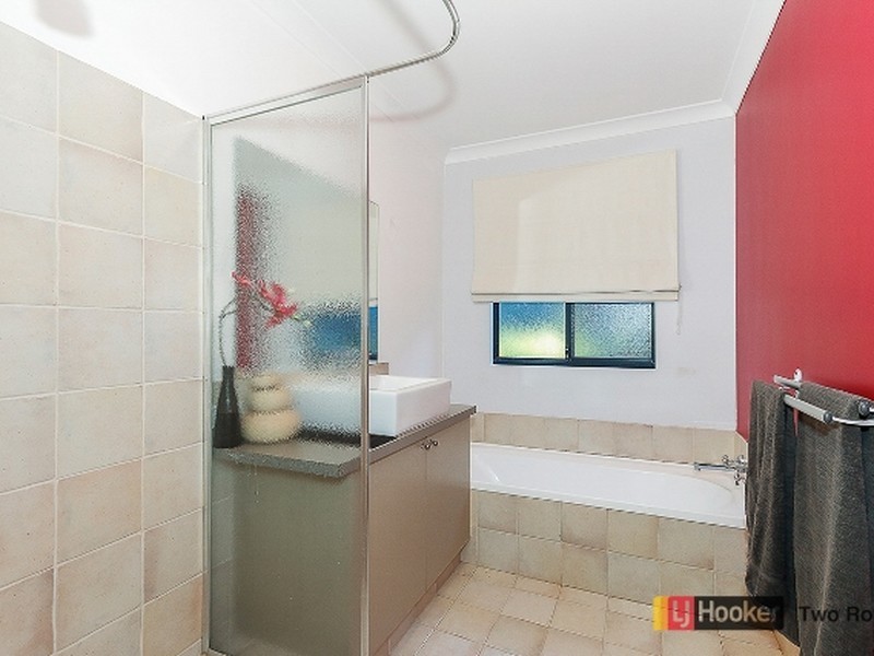 9 Evans Place, Two Rocks WA 6037