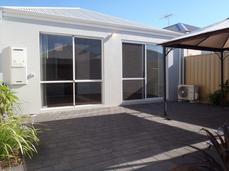 61 Randstone Parade, Butler WA 6036