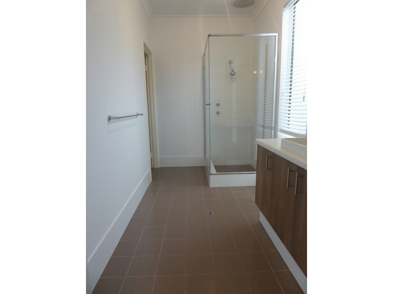 20 Waveski street, Yanchep WA 6035