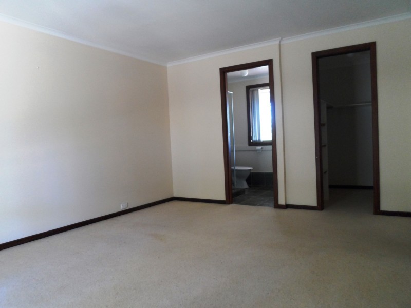 192 Nicklaus Avenue, Woodridge WA 6041