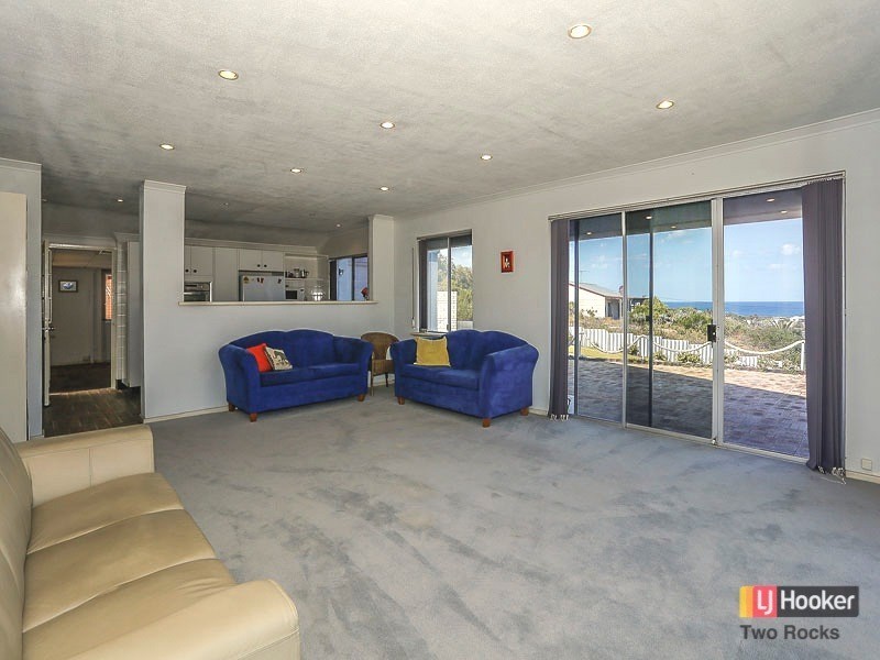 42 Hackney Way, Yanchep WA 6035