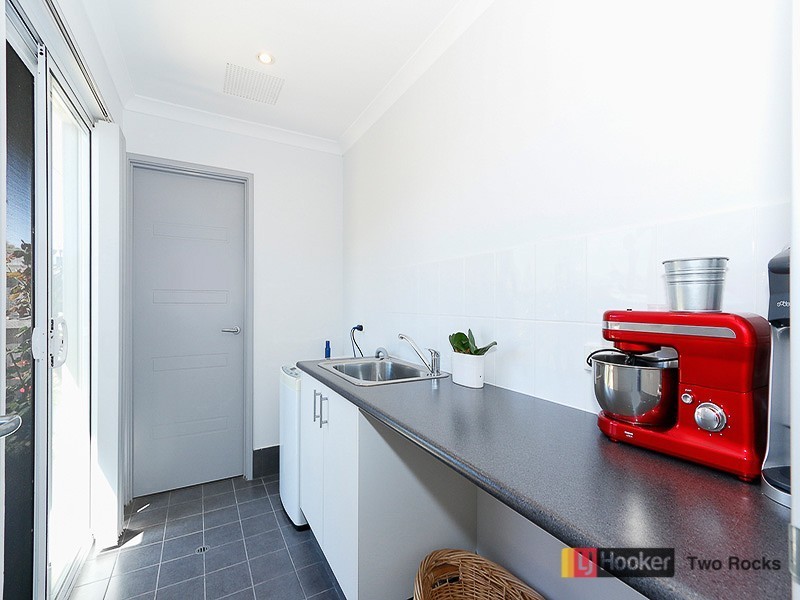 27 Windy Lane, Yanchep WA 6035