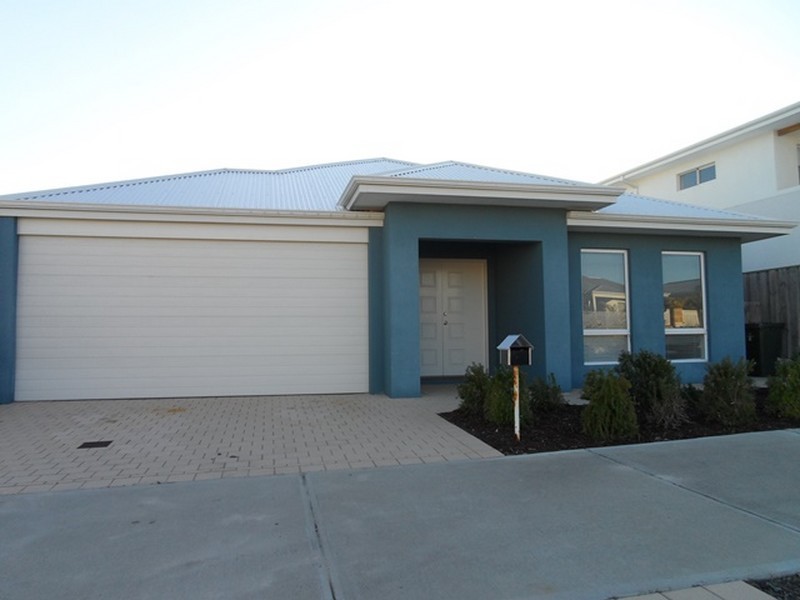 3 Seaside Avenue, Yanchep WA 6035