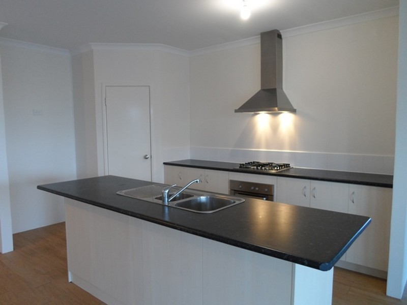 3 Seaside Avenue, Yanchep WA 6035