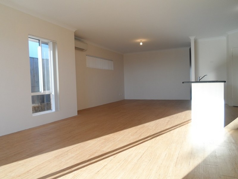 3 Seaside Avenue, Yanchep WA 6035