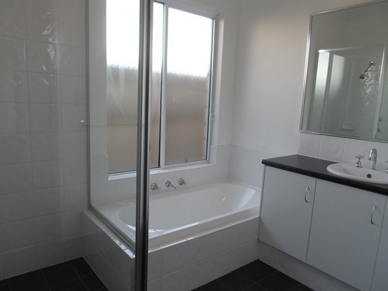 3 Seaside Avenue, Yanchep WA 6035