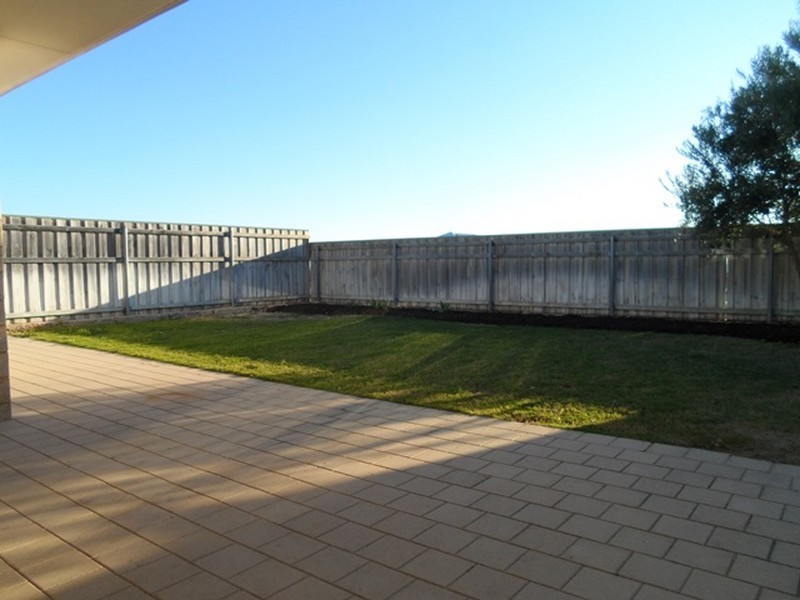 3 Seaside Avenue, Yanchep WA 6035