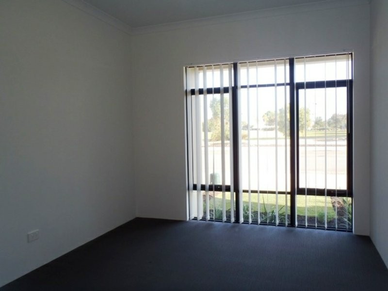 111 Randstone Parade, Butler WA 6036