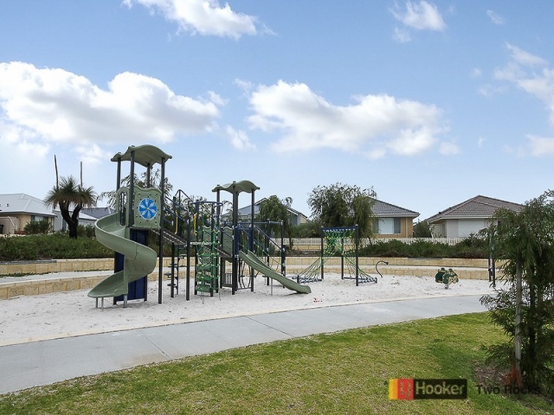 10 Barro Bend, Yanchep WA 6035